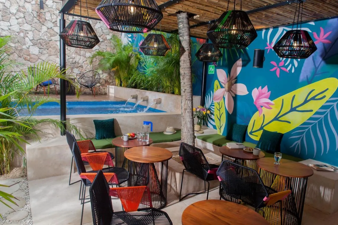 ***  Latino Hotel Boutique Tulum Pueblo Mexico