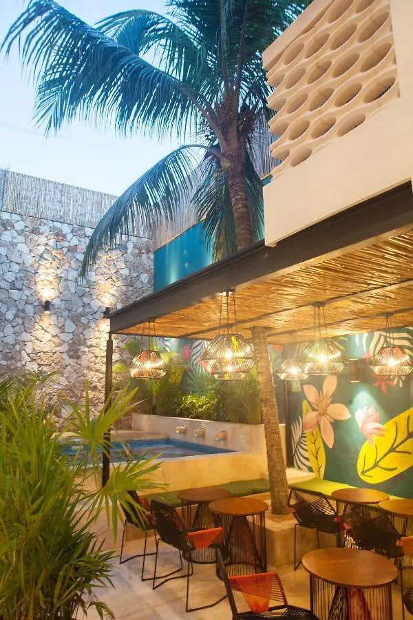 ***  Latino Hotel Boutique Tulum Pueblo Mexico